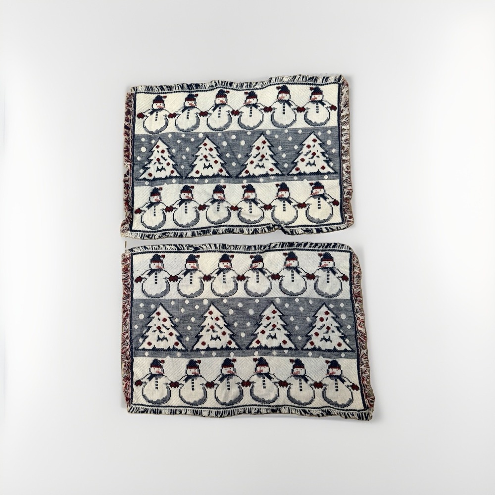 Snowmen Fabric Tapestry Placemats Fringe Edges Set of 2 Christmas Winter Decor
